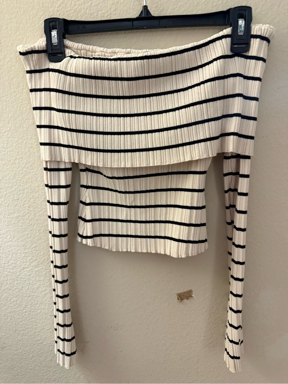MESHKI Off-Shoulder Ribbed Stripe Crop Top - Black & Cream